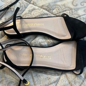 Stuart Whitman black sandals size 7